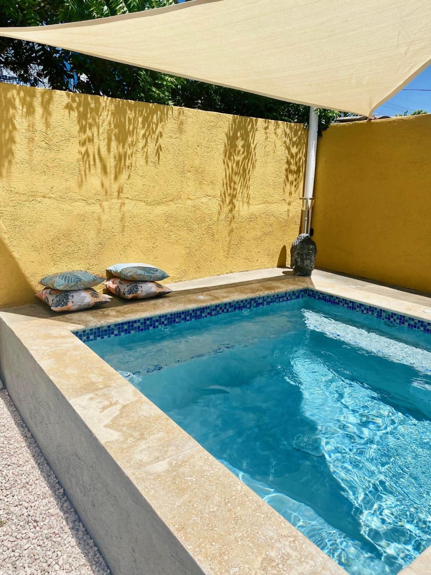Historic Building The Palm Backyard Studio-Apartment Willemstad, Curacao Feel Home Away From Home 外观 照片